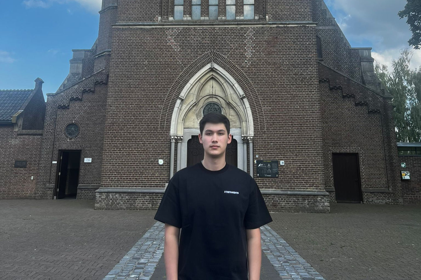 GENESIS TEE - BLACK & WHITE